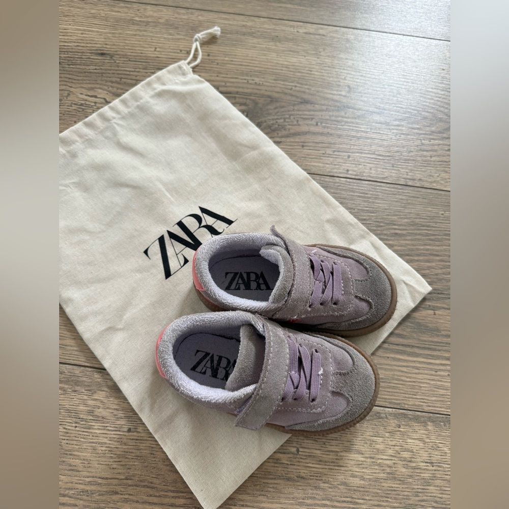 Zara Leather Sneakers 5.5